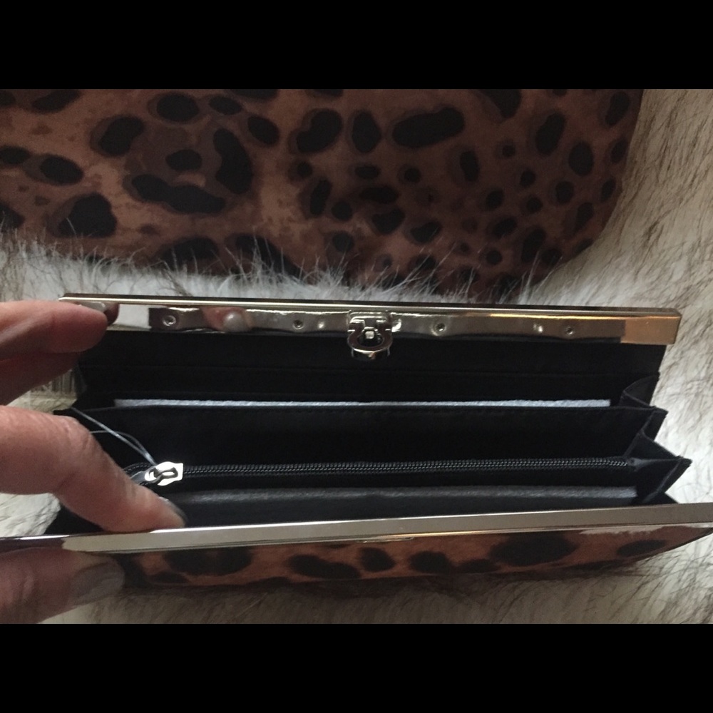 Wallet - Picture 2 of 3
